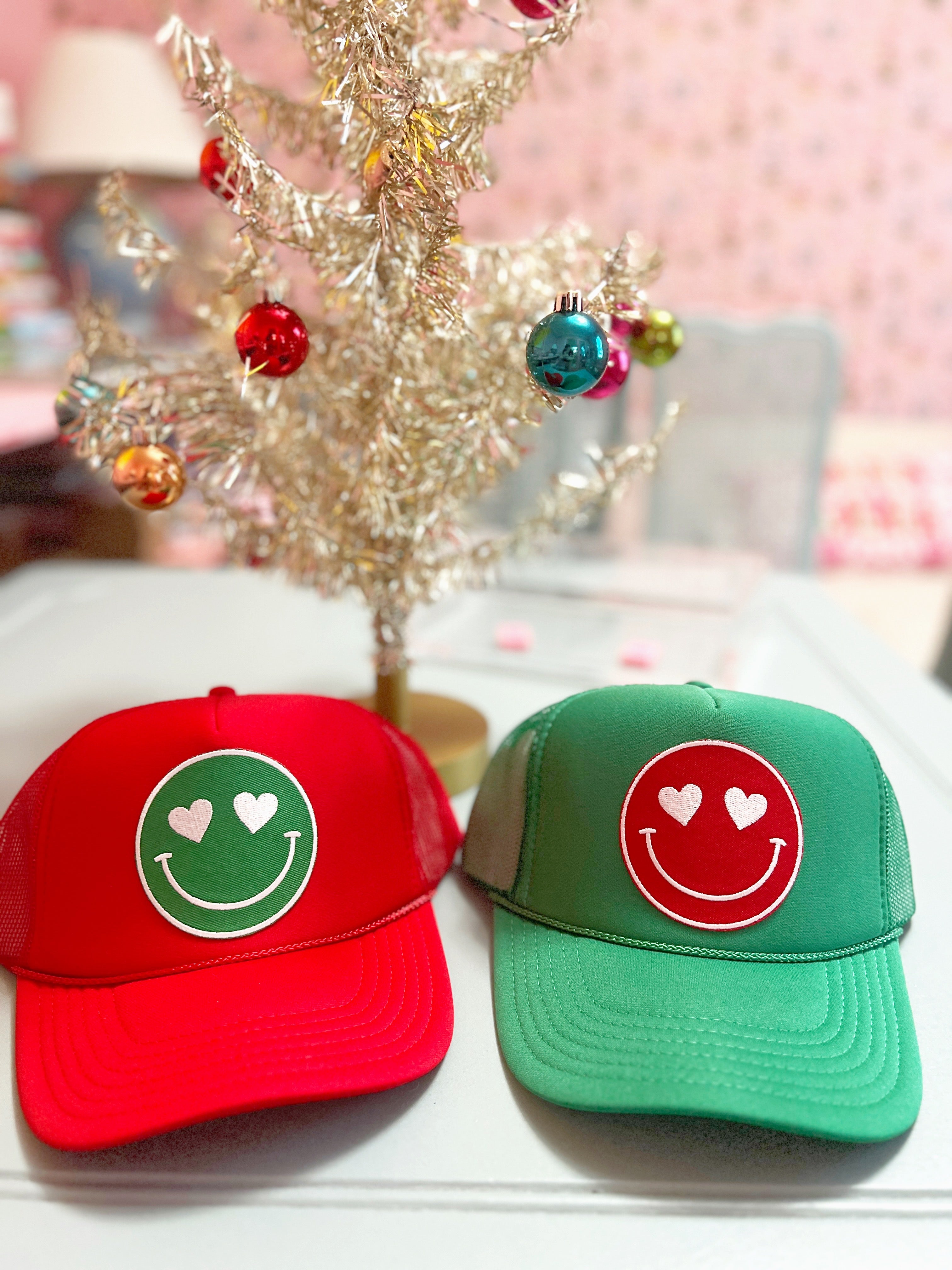 YOUTH Happy Heart Trucker Hat by Confettees - Mistletoe (Green)